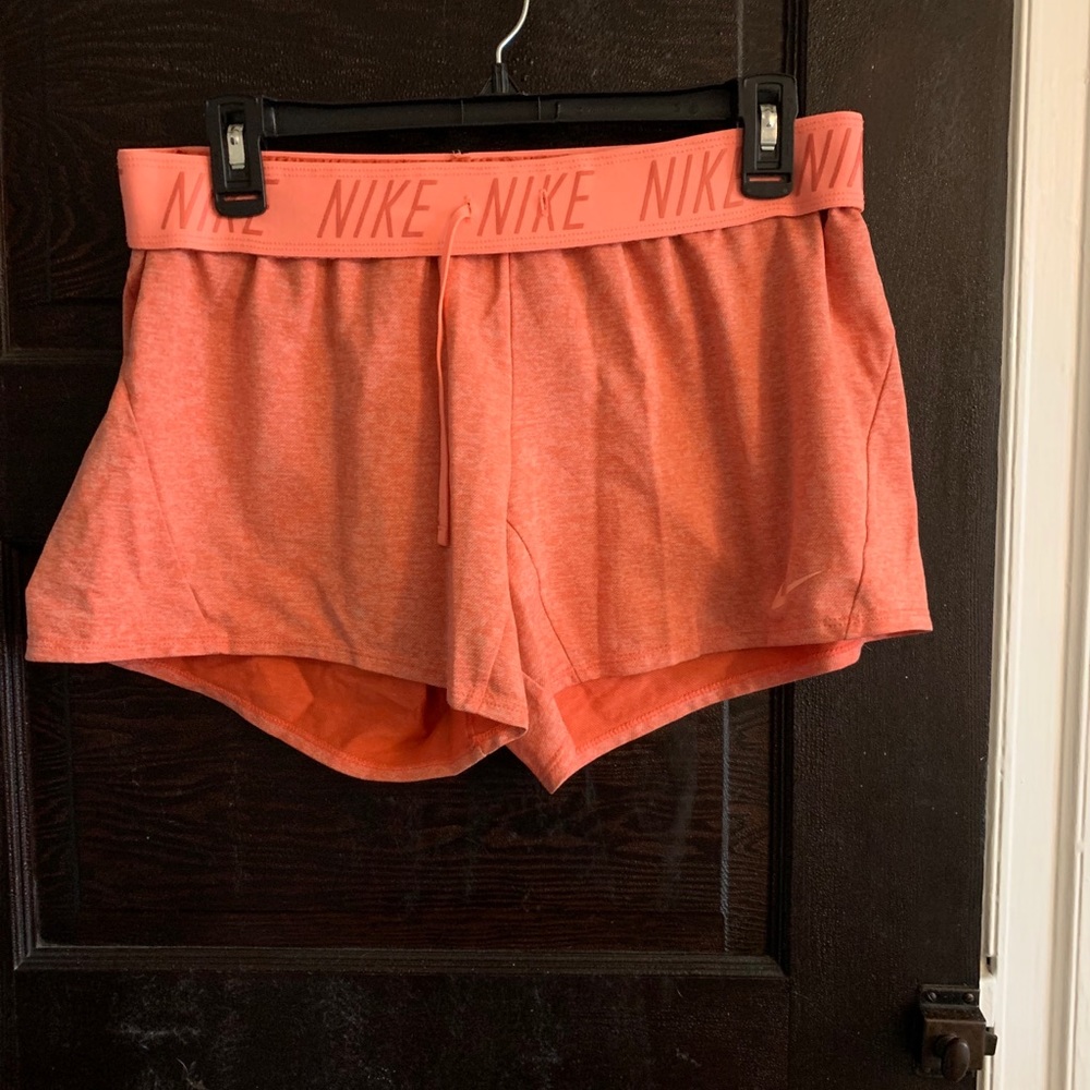 Nike dri fit shorts women’s medium